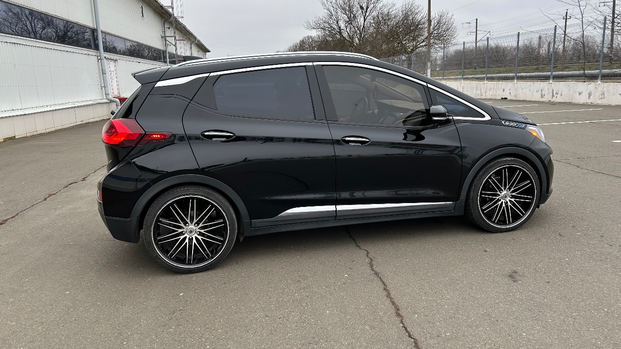 Chevrolet Bolt - фото 14