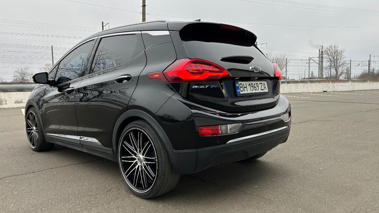 Chevrolet Bolt - фото 16
