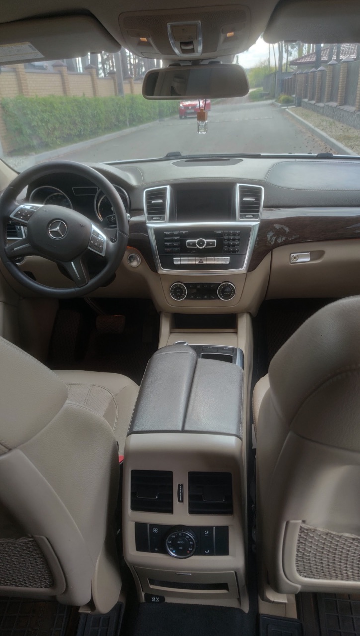 Mercedes-Benz GL-Класс - фото 33