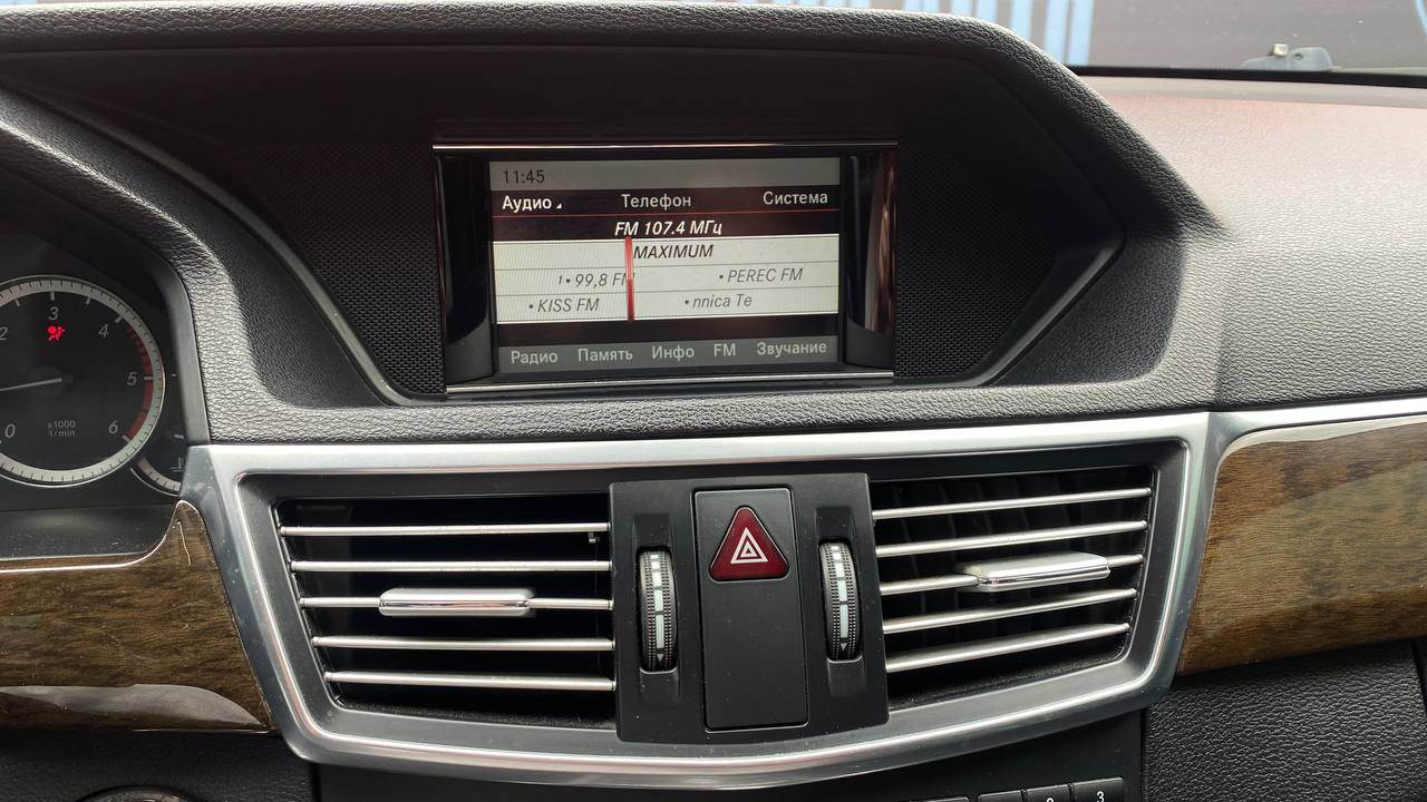 Mercedes-Benz E-Класс - фото 20