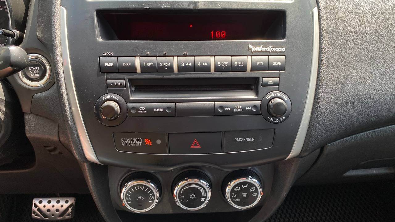 Mitsubishi Outlander Sport - фото 21