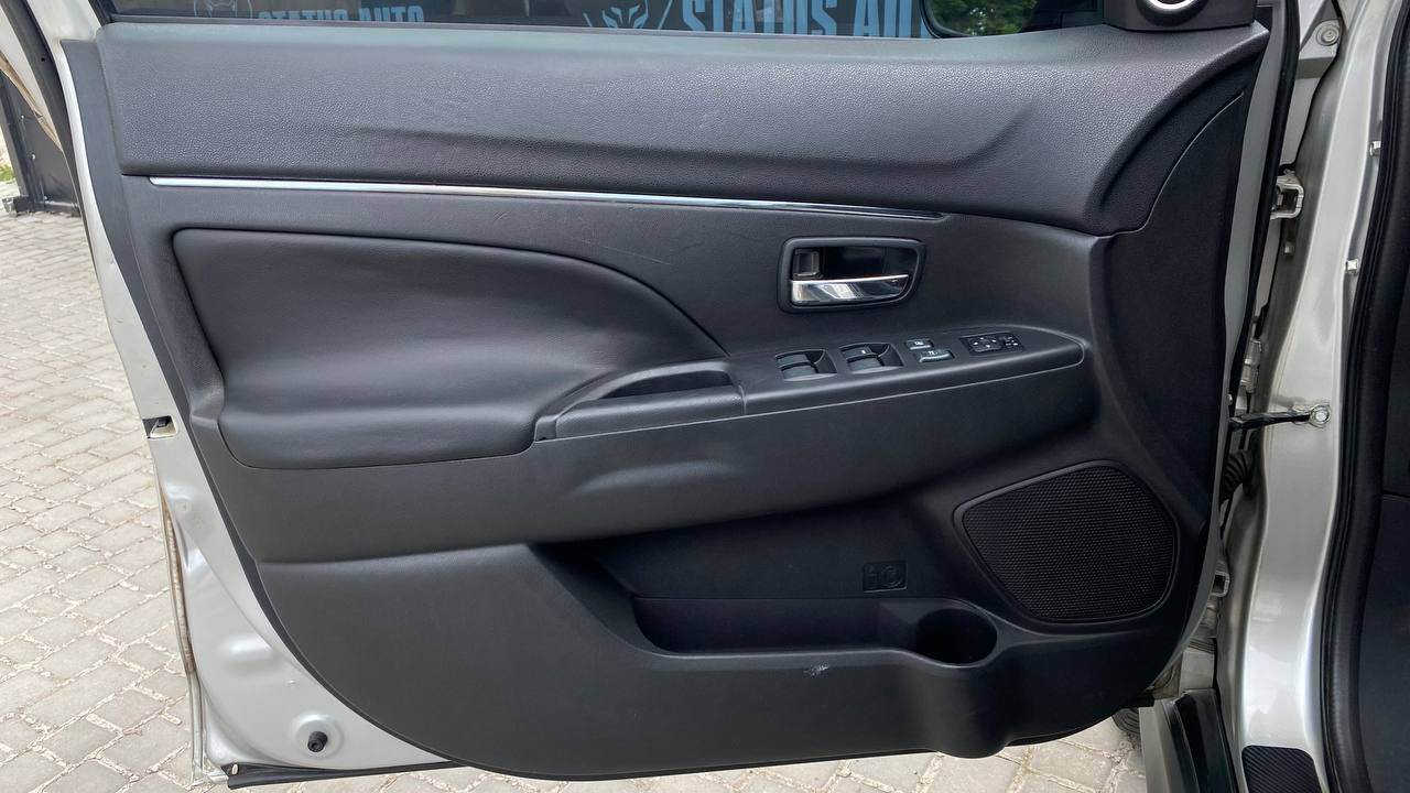 Mitsubishi Outlander Sport - фото 16