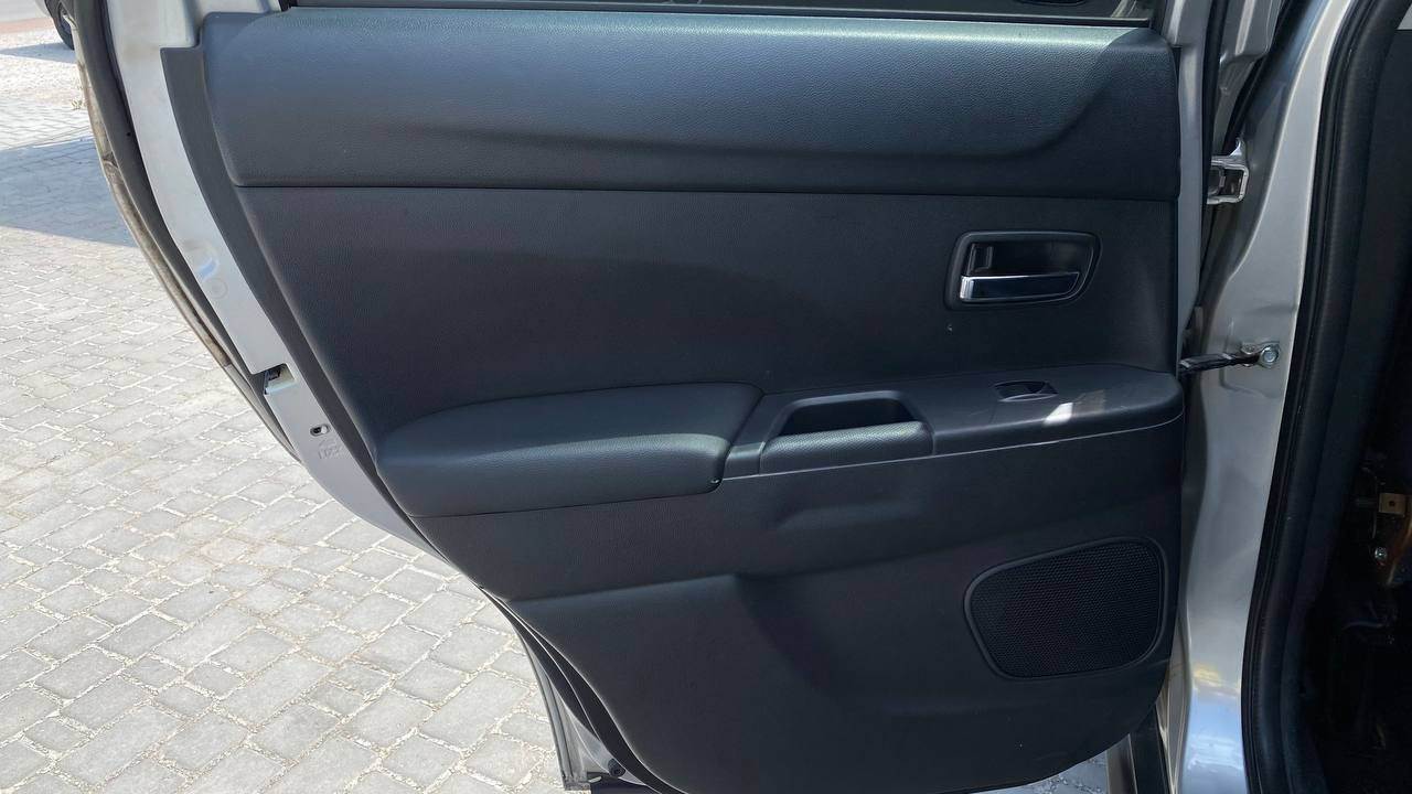 Mitsubishi Outlander Sport - фото 25