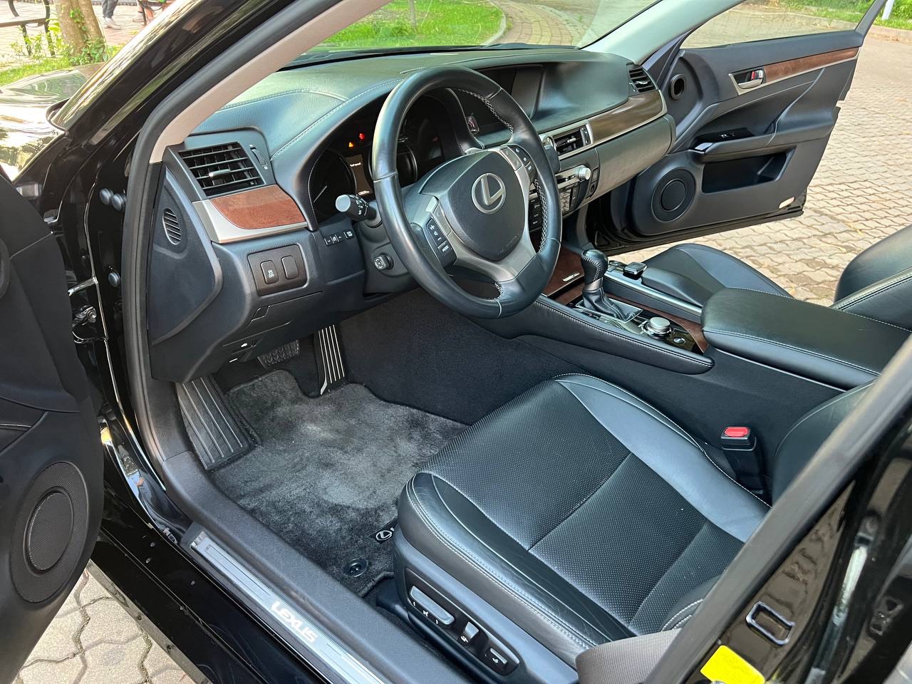 Lexus GS - фото 5