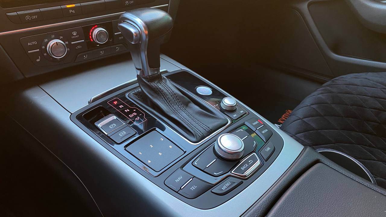 Audi A6 - фото 24