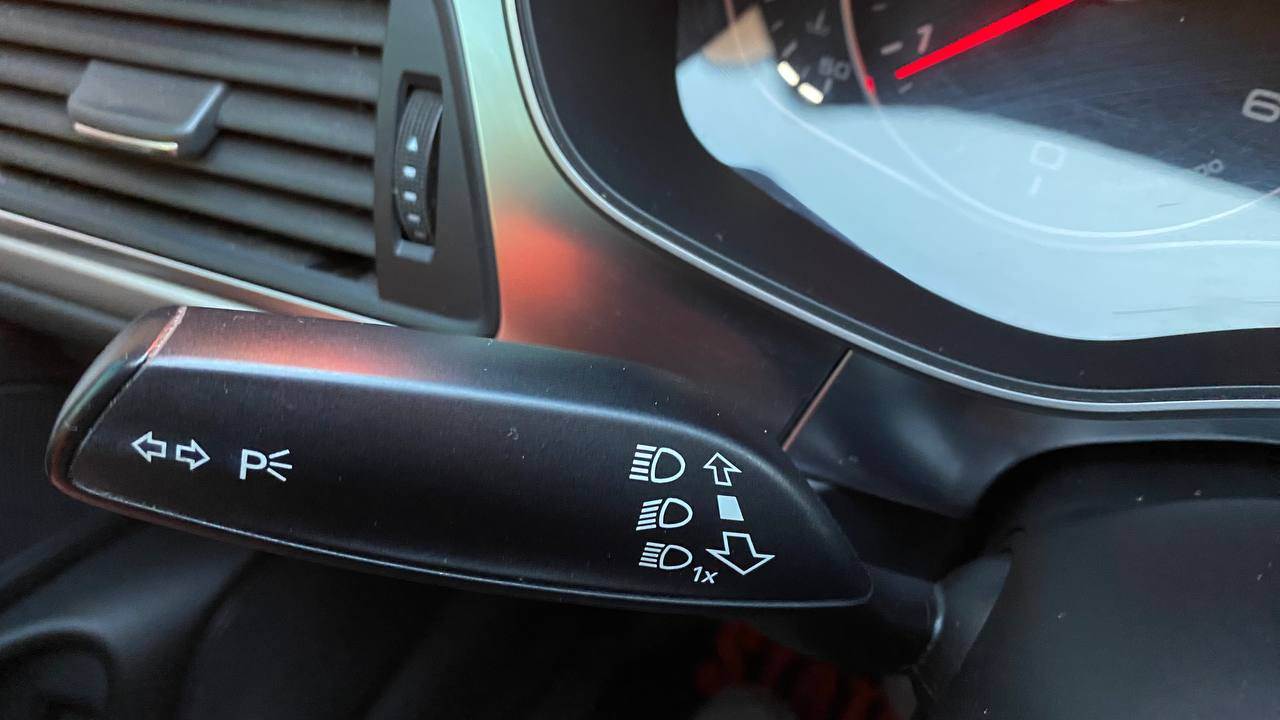 Audi A6 - фото 26