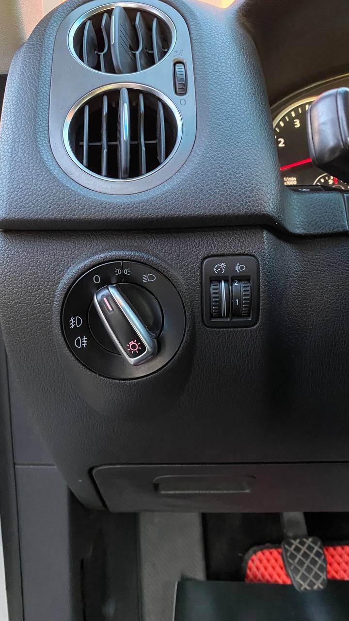 Volkswagen Tiguan - фото 18