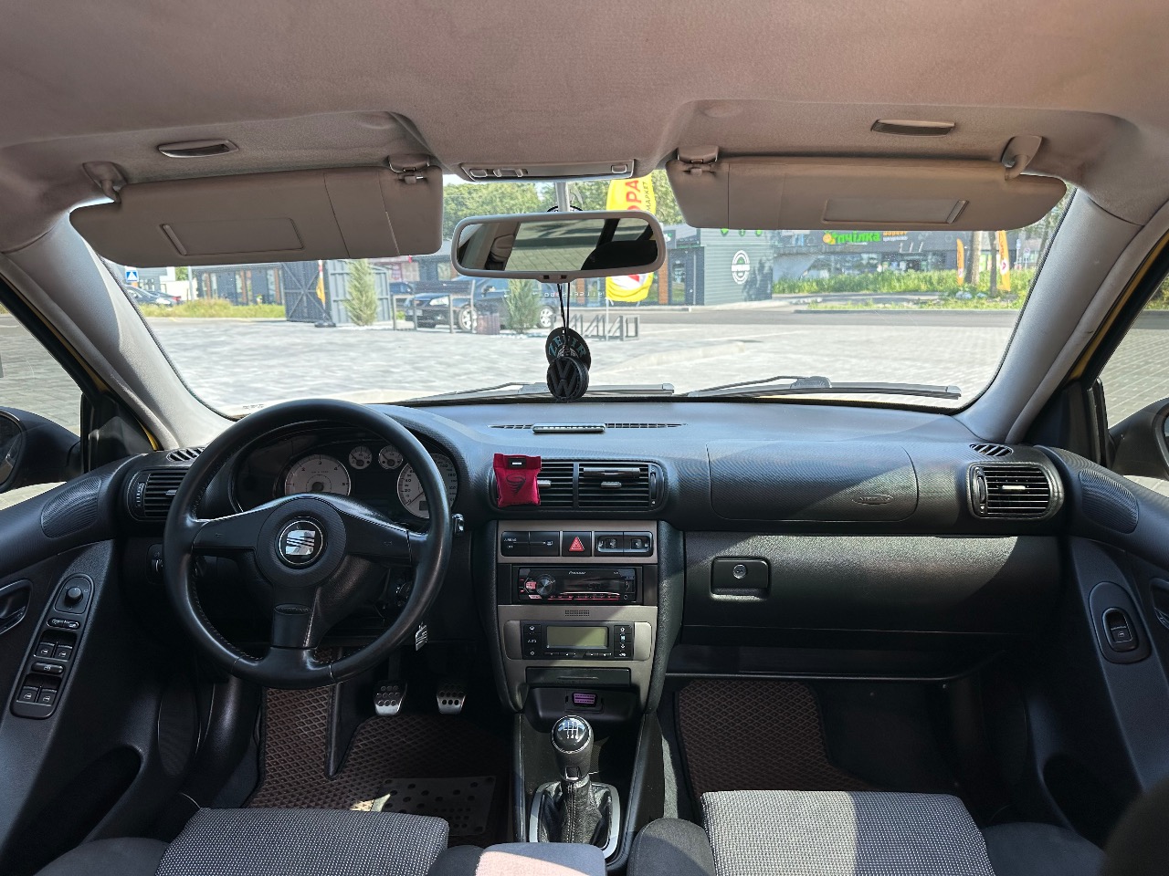 SEAT Leon - фото 21