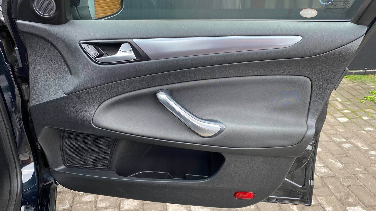 Ford Mondeo - фото 35