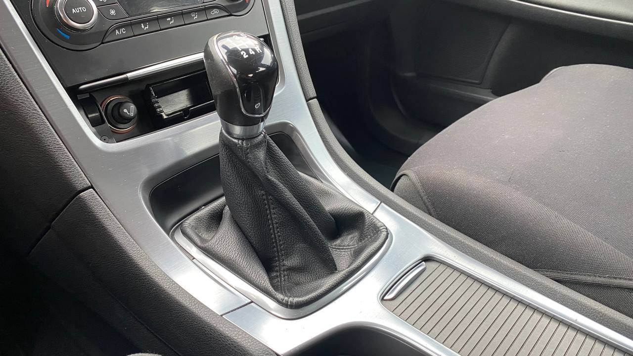 Ford Mondeo - фото 22