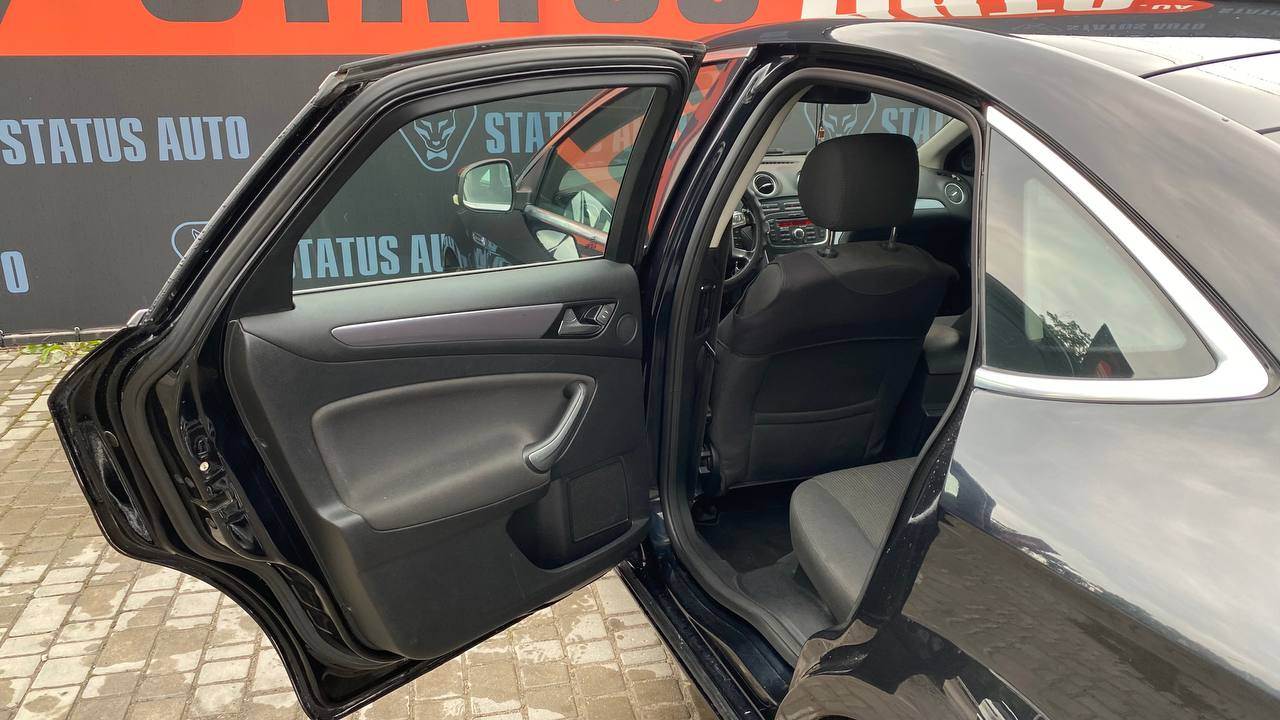 Ford Mondeo - фото 26