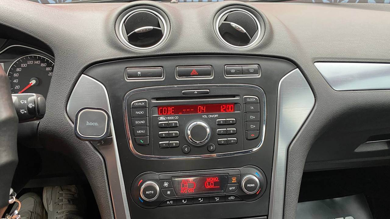 Ford Mondeo - фото 21