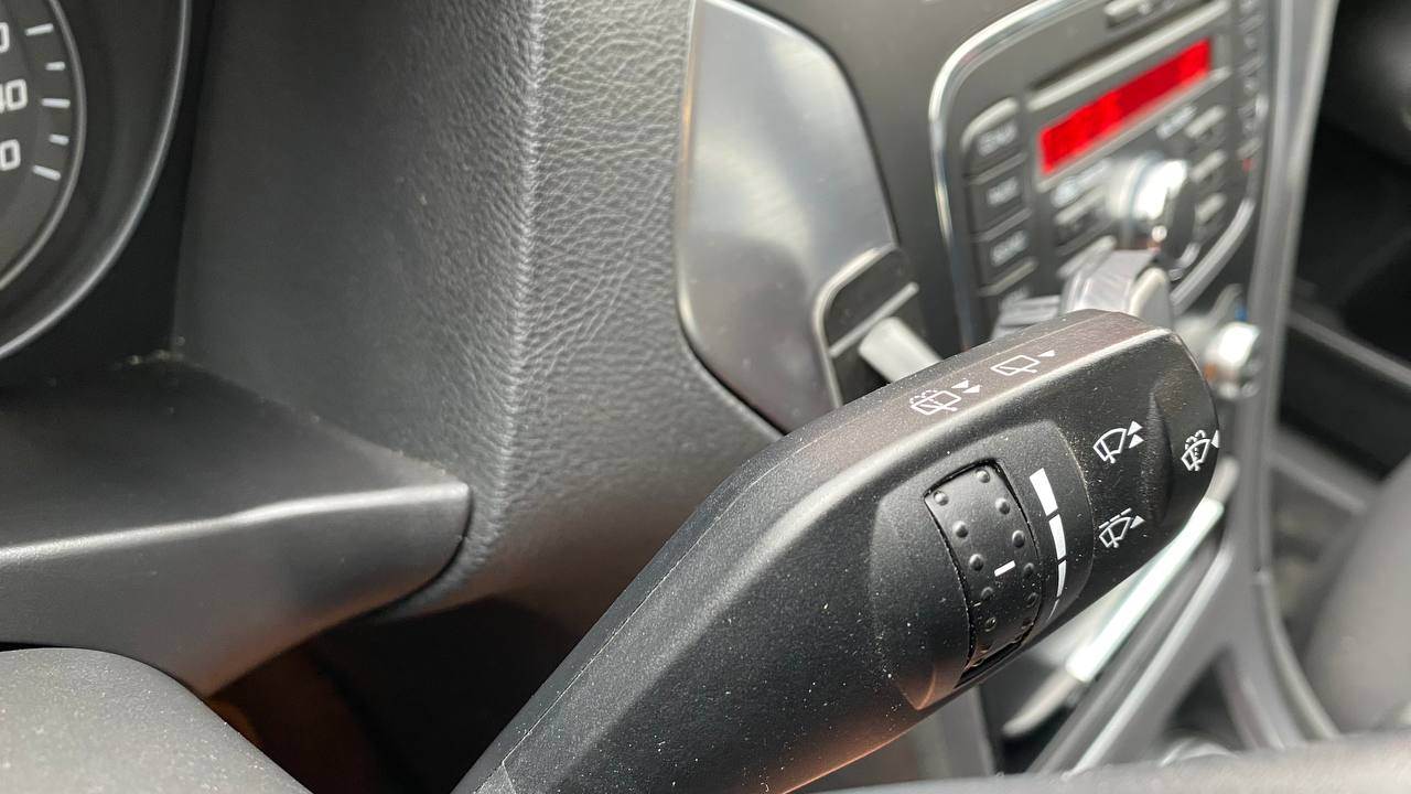 Ford Mondeo - фото 24