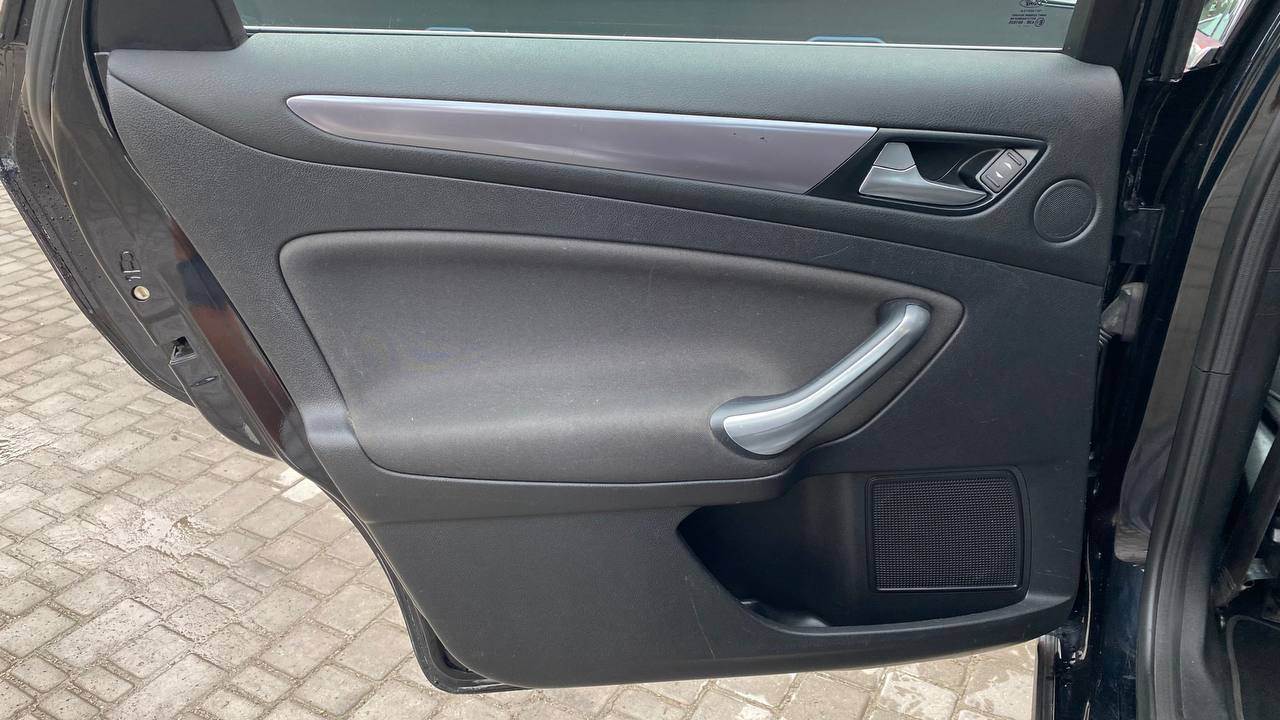 Ford Mondeo - фото 27