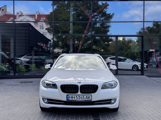 BMW 5 серії - фото 2