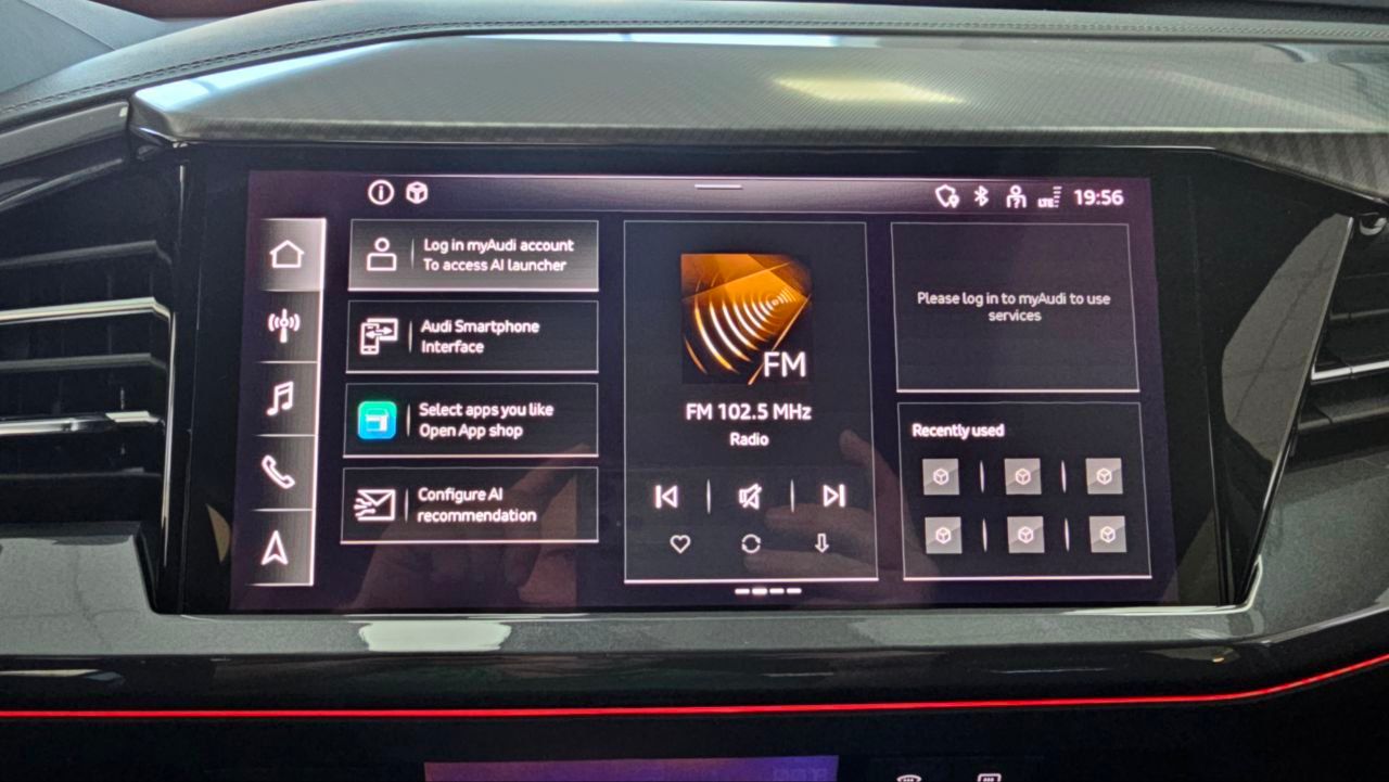 Audi Q4 e-tron - фото 17