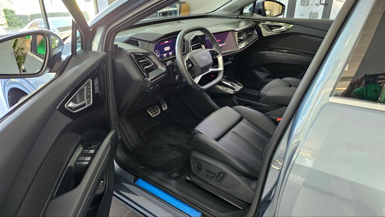 Audi Q4 e-tron - фото 9