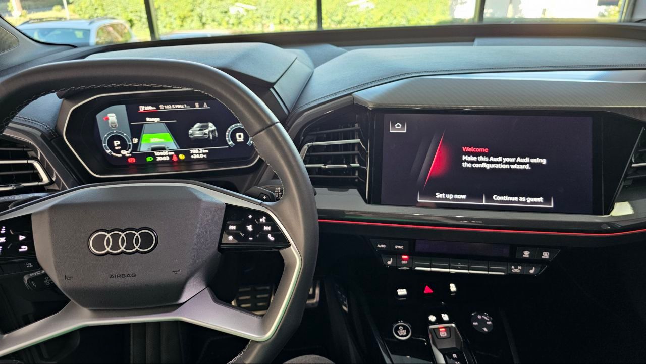 Audi Q4 e-tron - фото 16