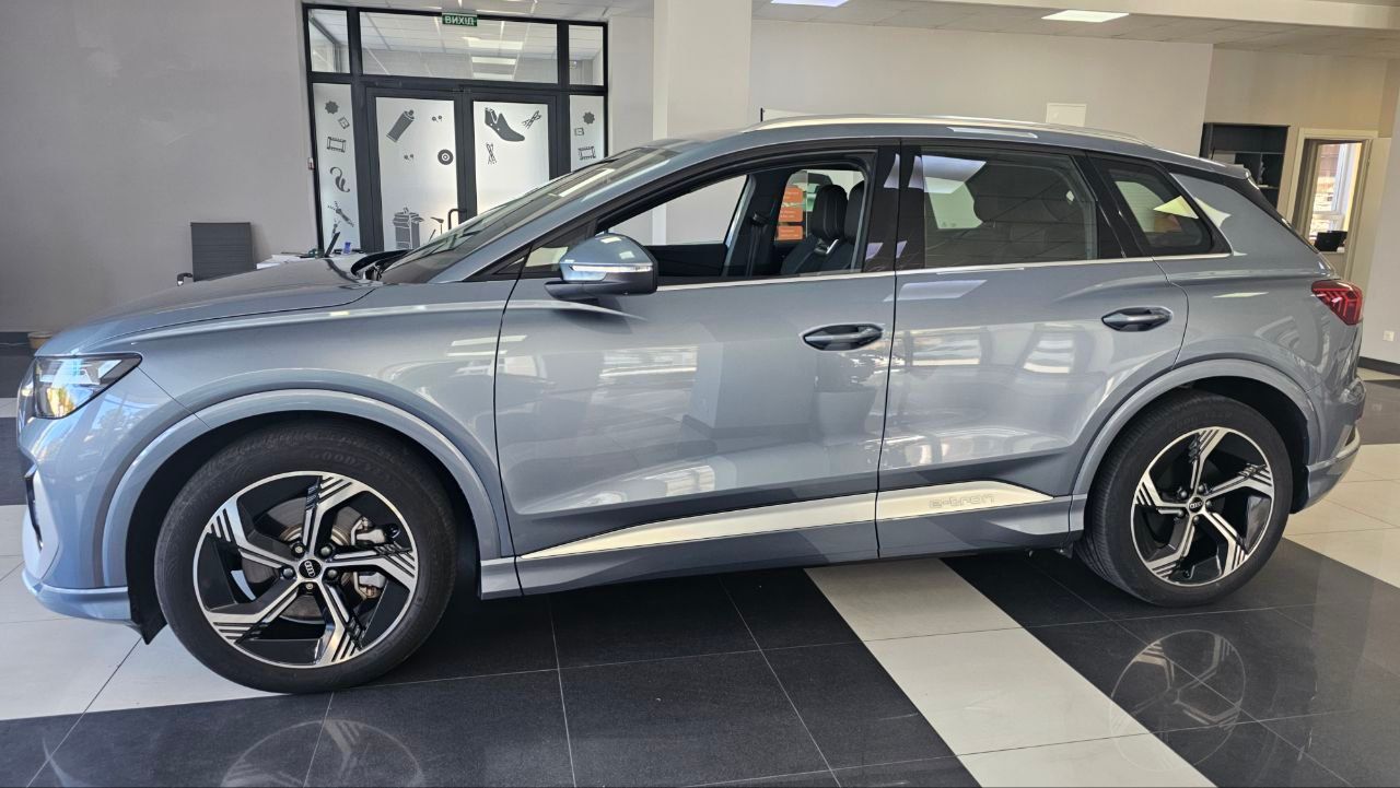 Audi Q4 e-tron - фото 8