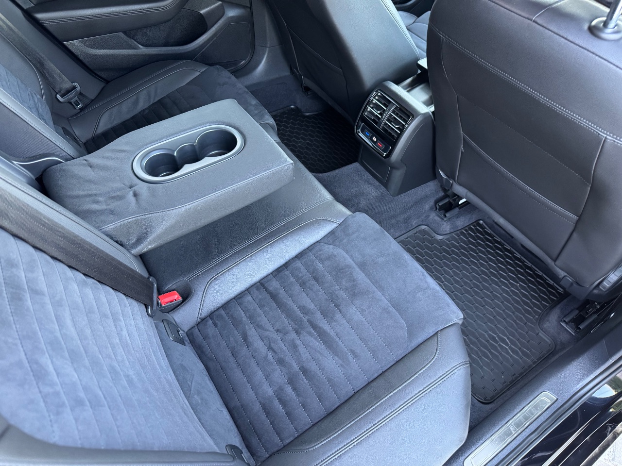 Volkswagen Passat - фото 19