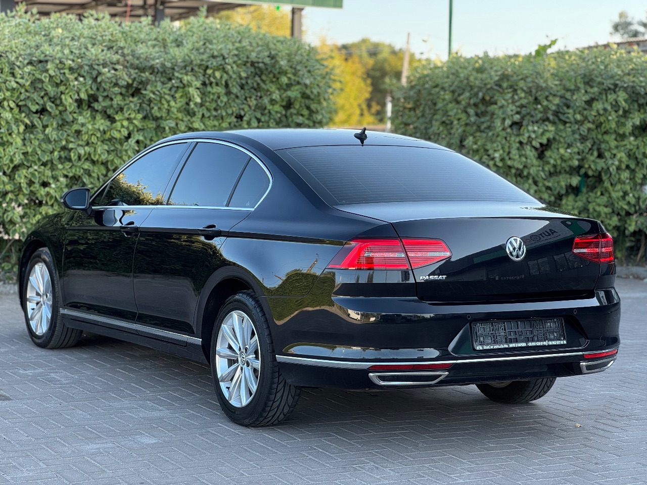 Volkswagen Passat - фото 10