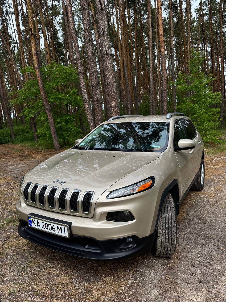 Jeep Cherokee - фото 2