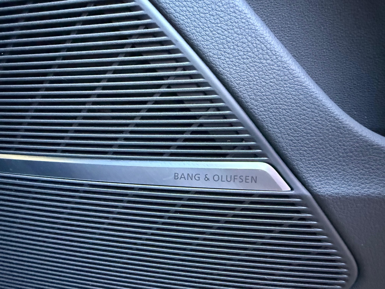 Audi Q7 - фото 29