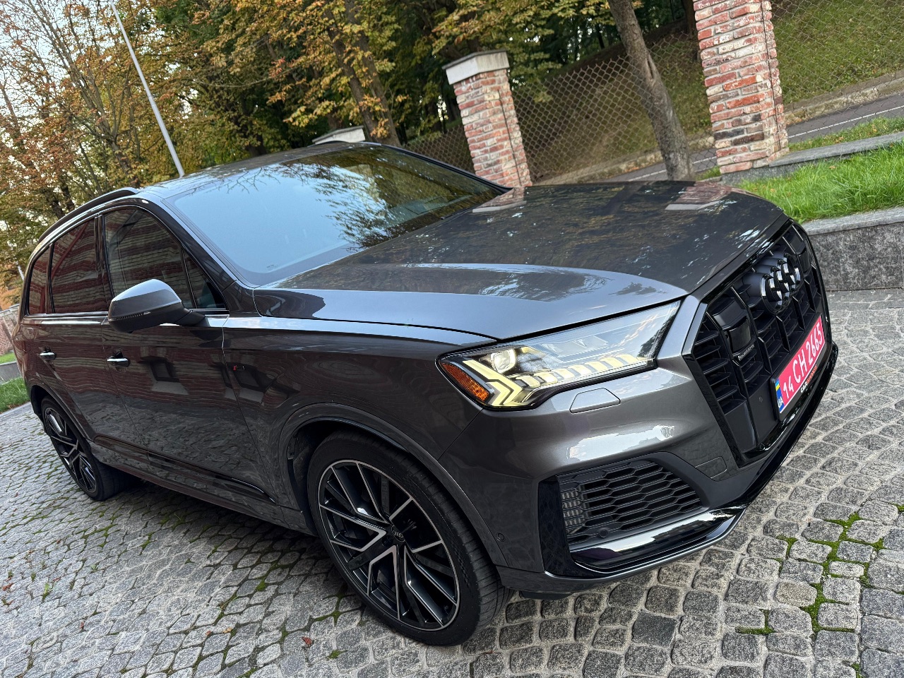 Audi Q7 - фото 15