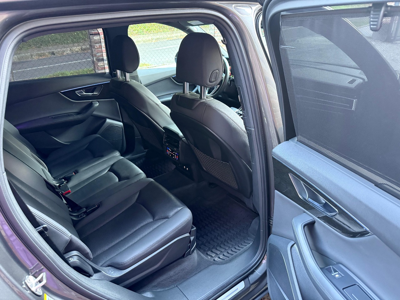 Audi Q7 - фото 27