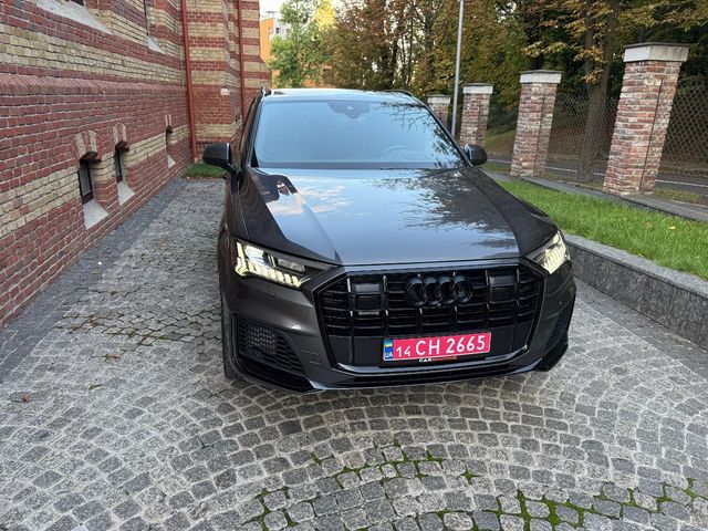 Audi Q7 - фото 3