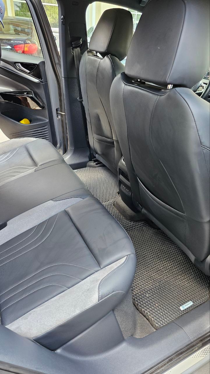 Volkswagen ID.4 - фото 11