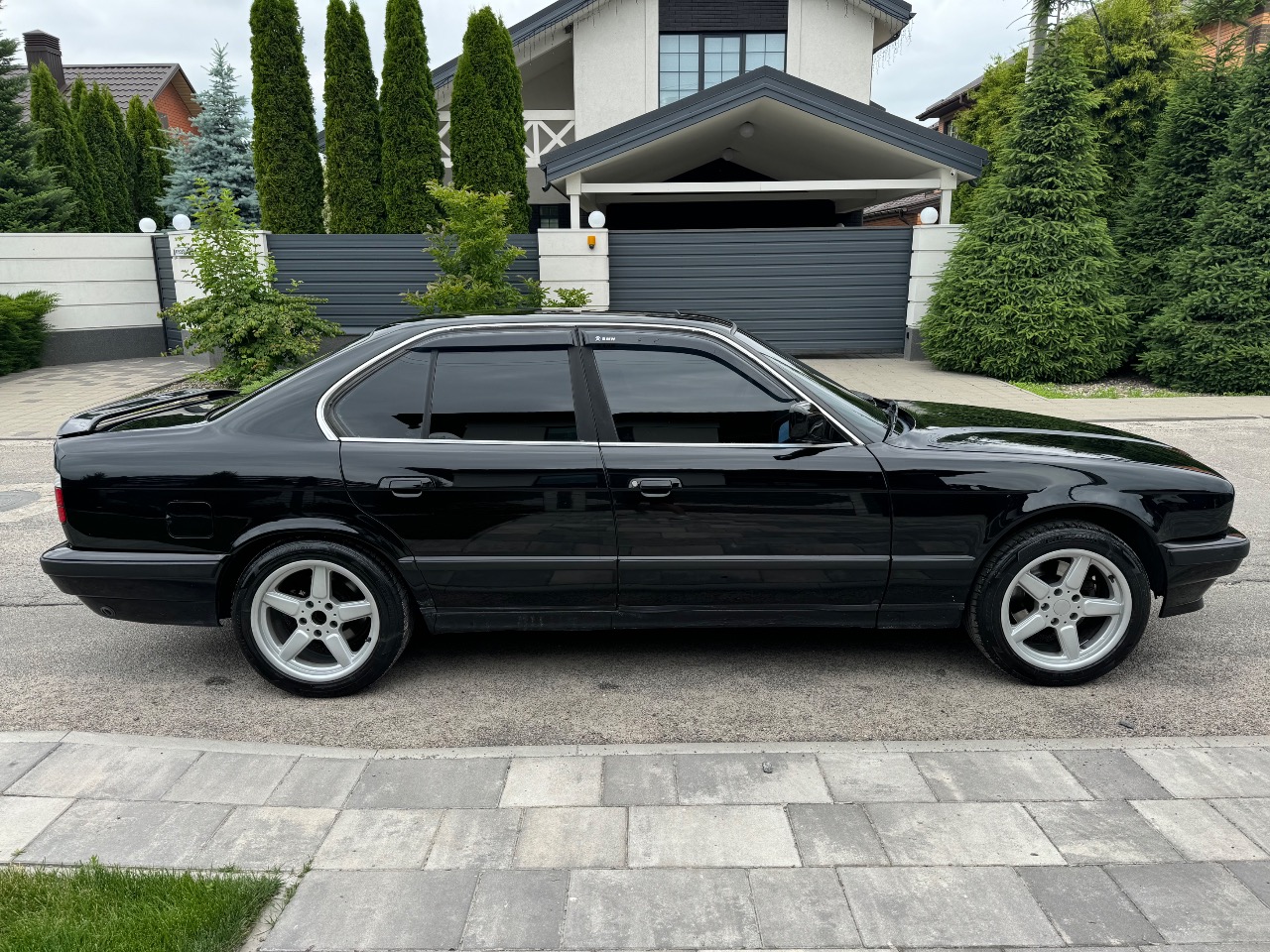 BMW 5 серії - фото 5