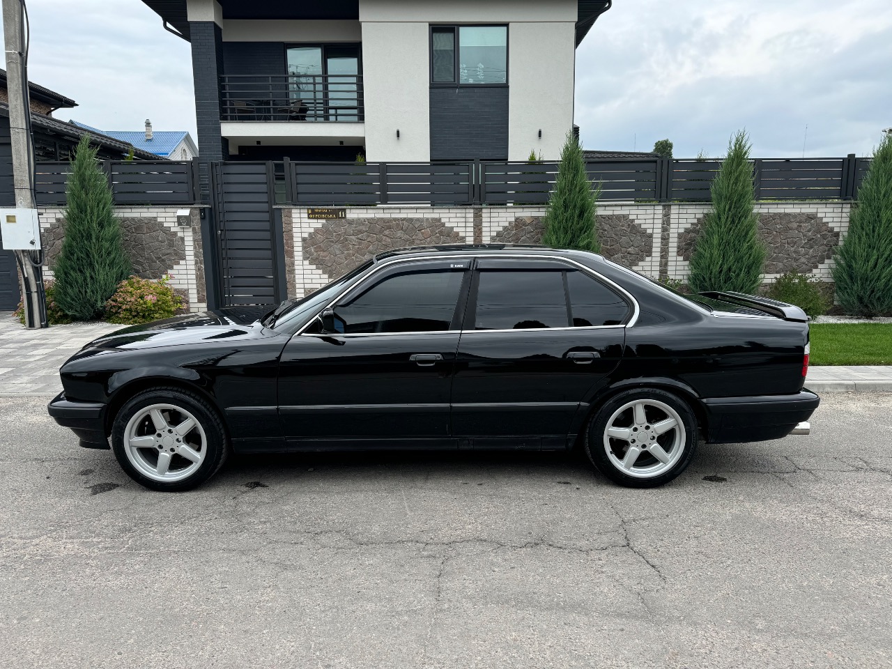 BMW 5 серії - фото 10