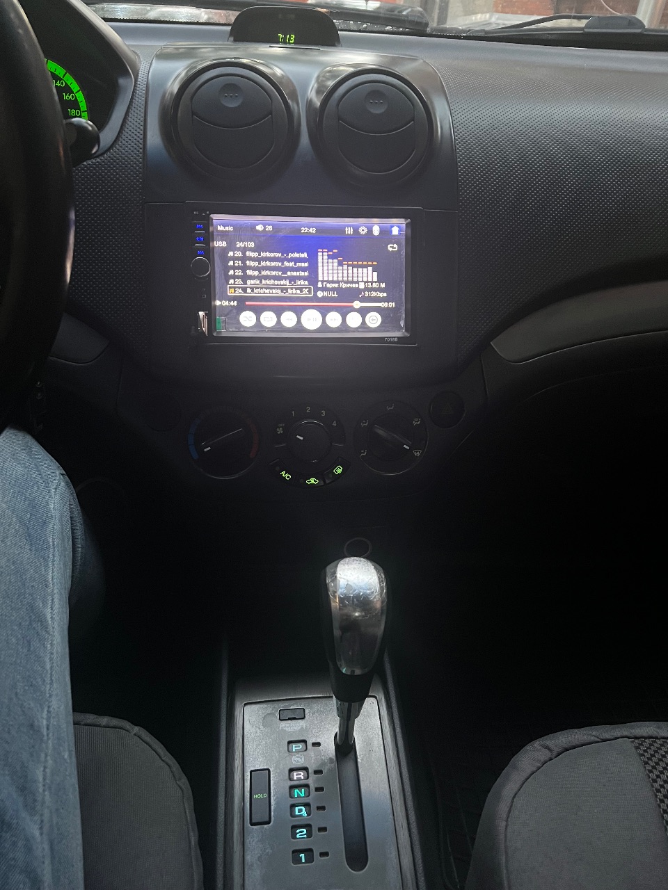 Chevrolet Aveo - фото 8