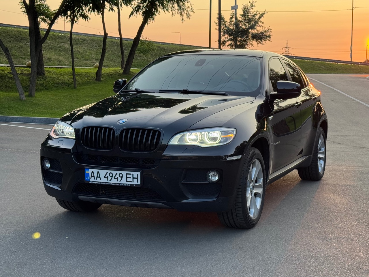 BMW X6 - фото 1