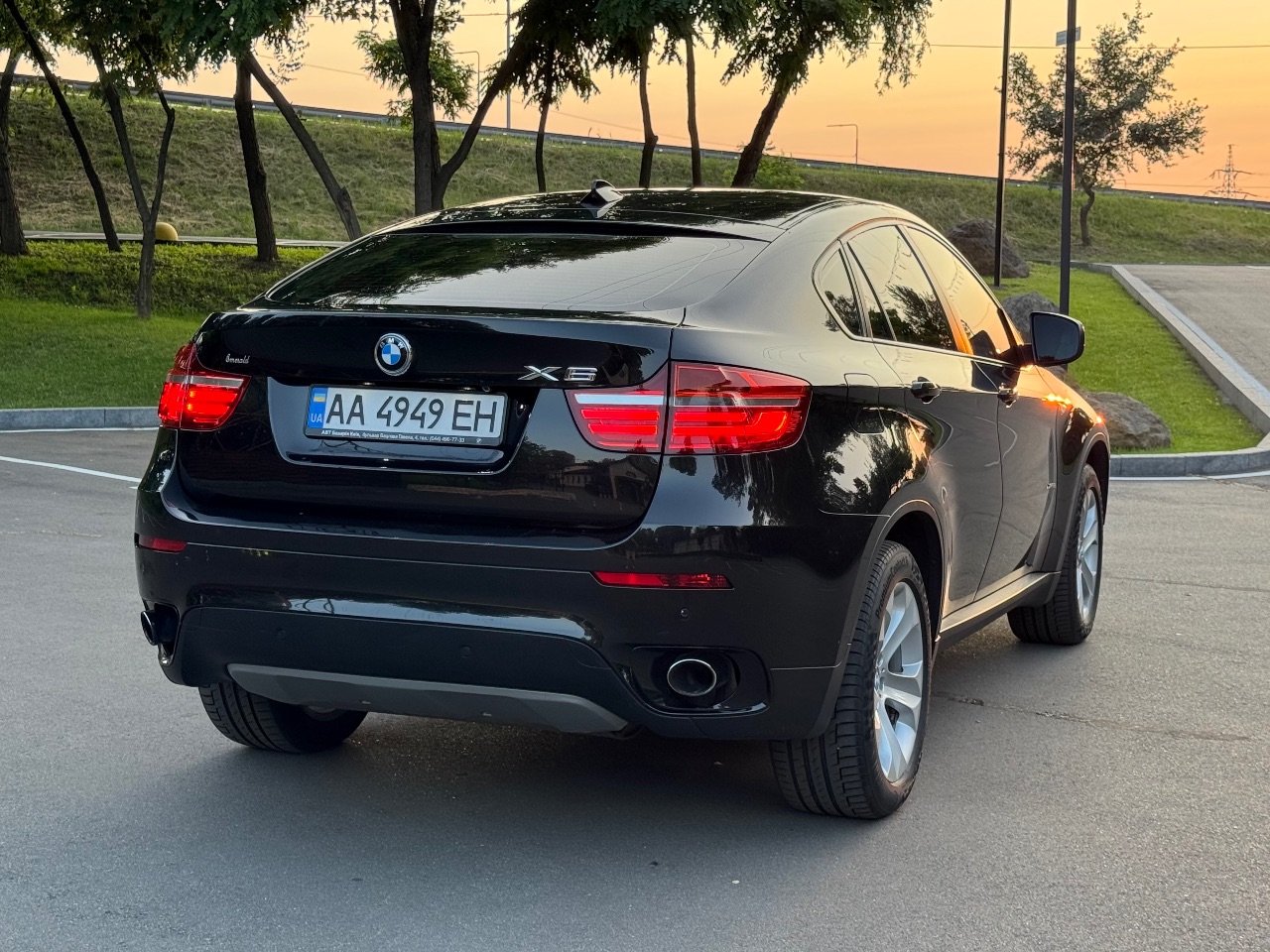 BMW X6 - фото 2