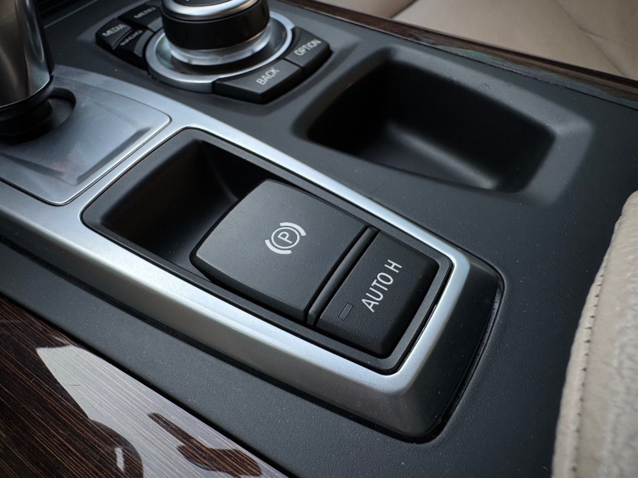 BMW X6 - фото 50