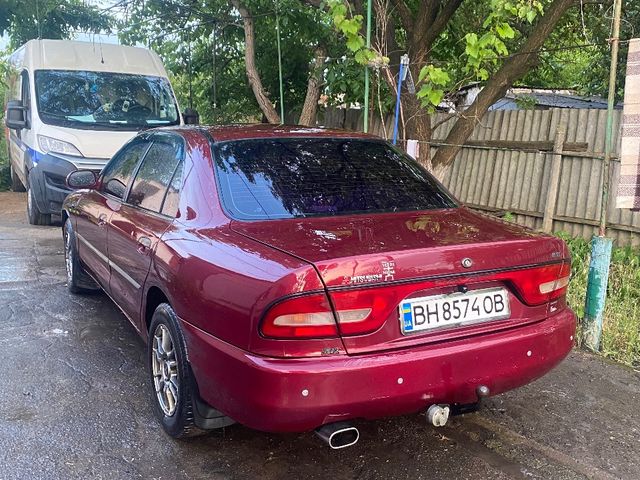 Mitsubishi Galant - фото 2