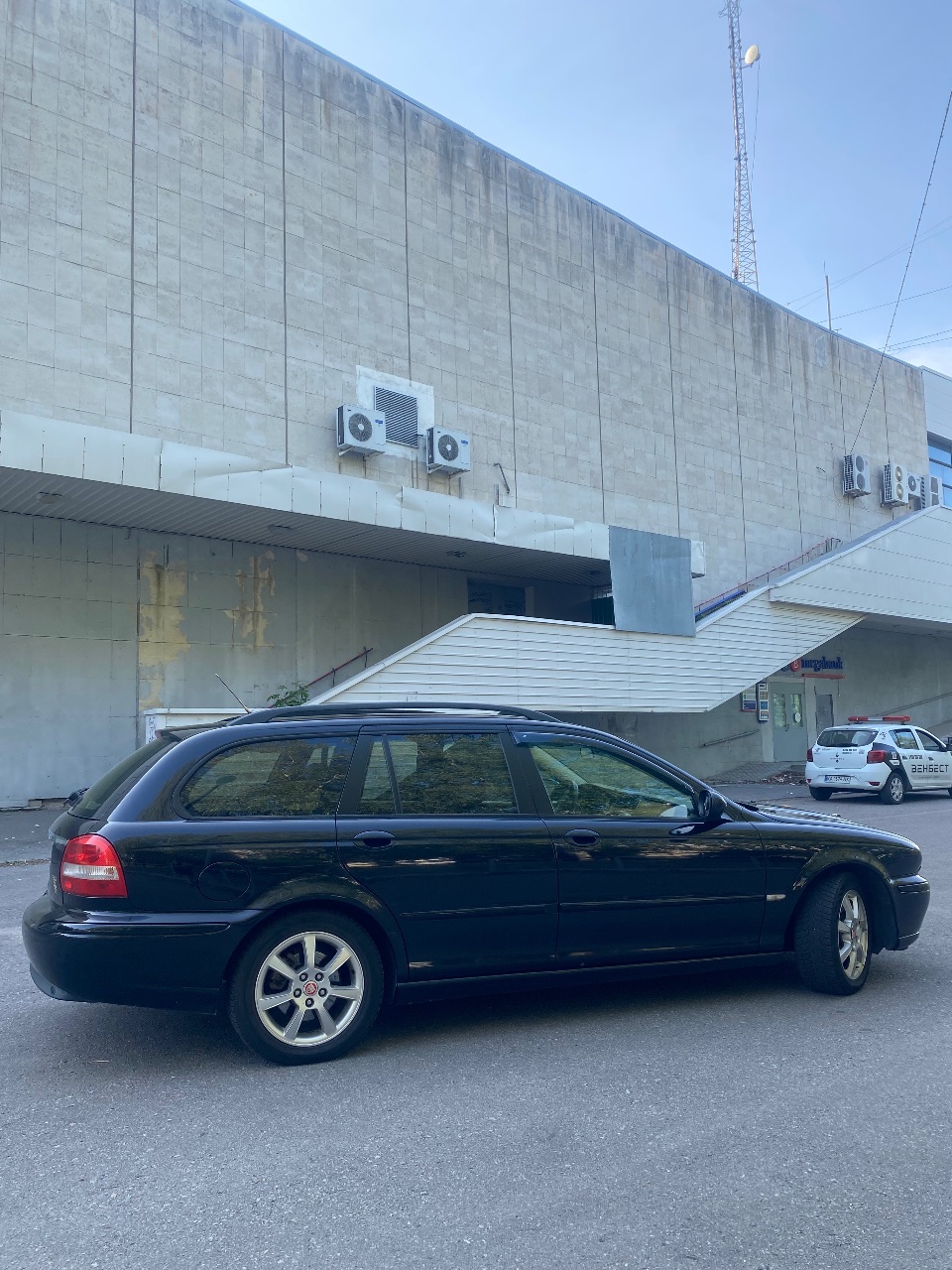 Jaguar X-Type - фото 8