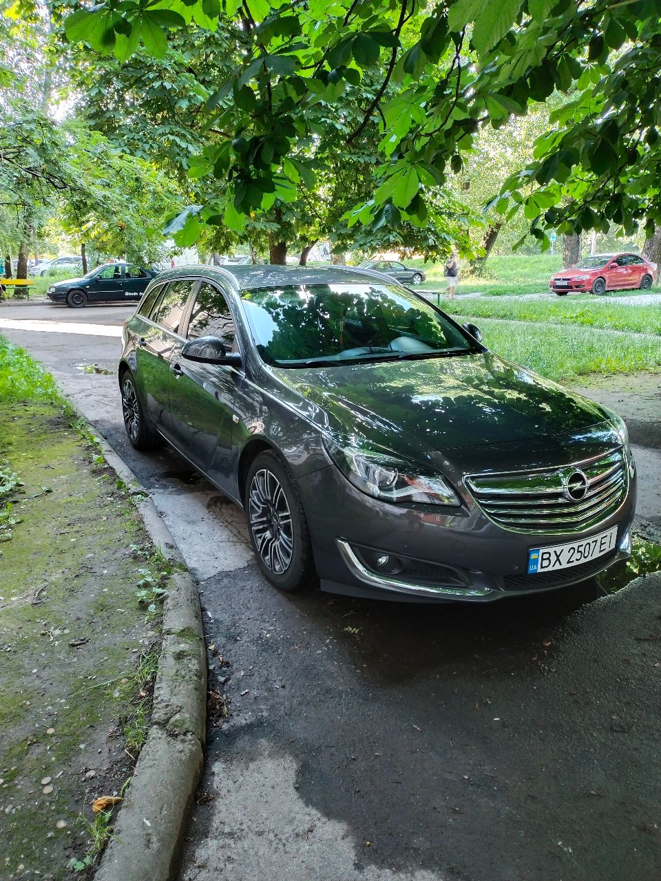 Opel Insignia - фото 1