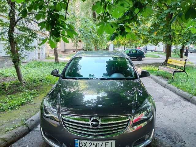 Opel Insignia - фото 2