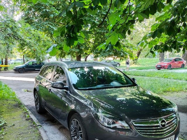Opel Insignia - фото 1