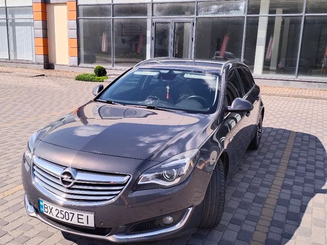 Opel Insignia - фото 3