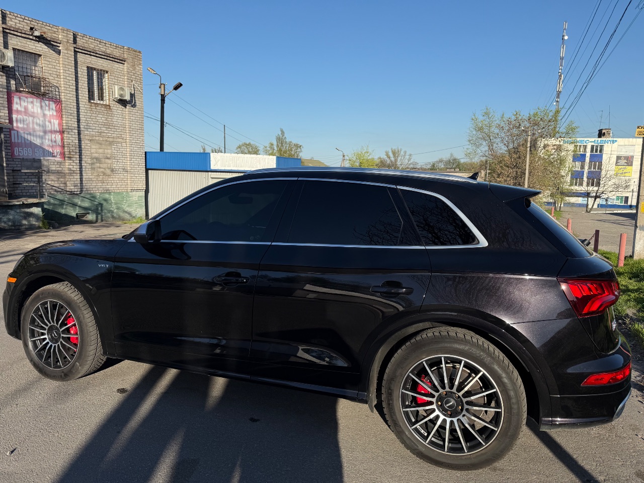 Audi SQ5 - фото 14