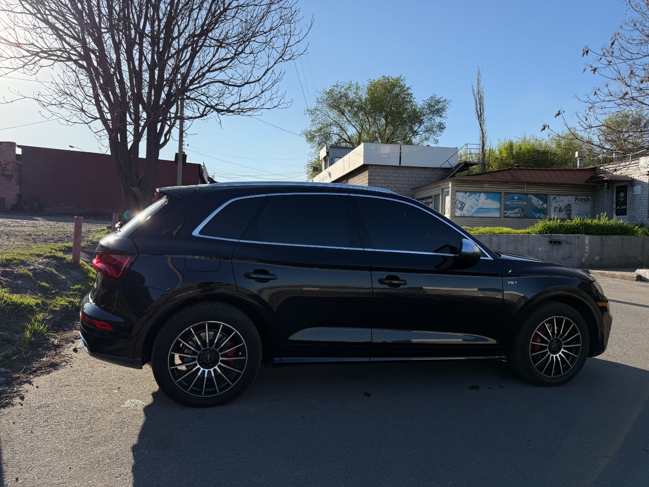 Audi SQ5 - фото 18