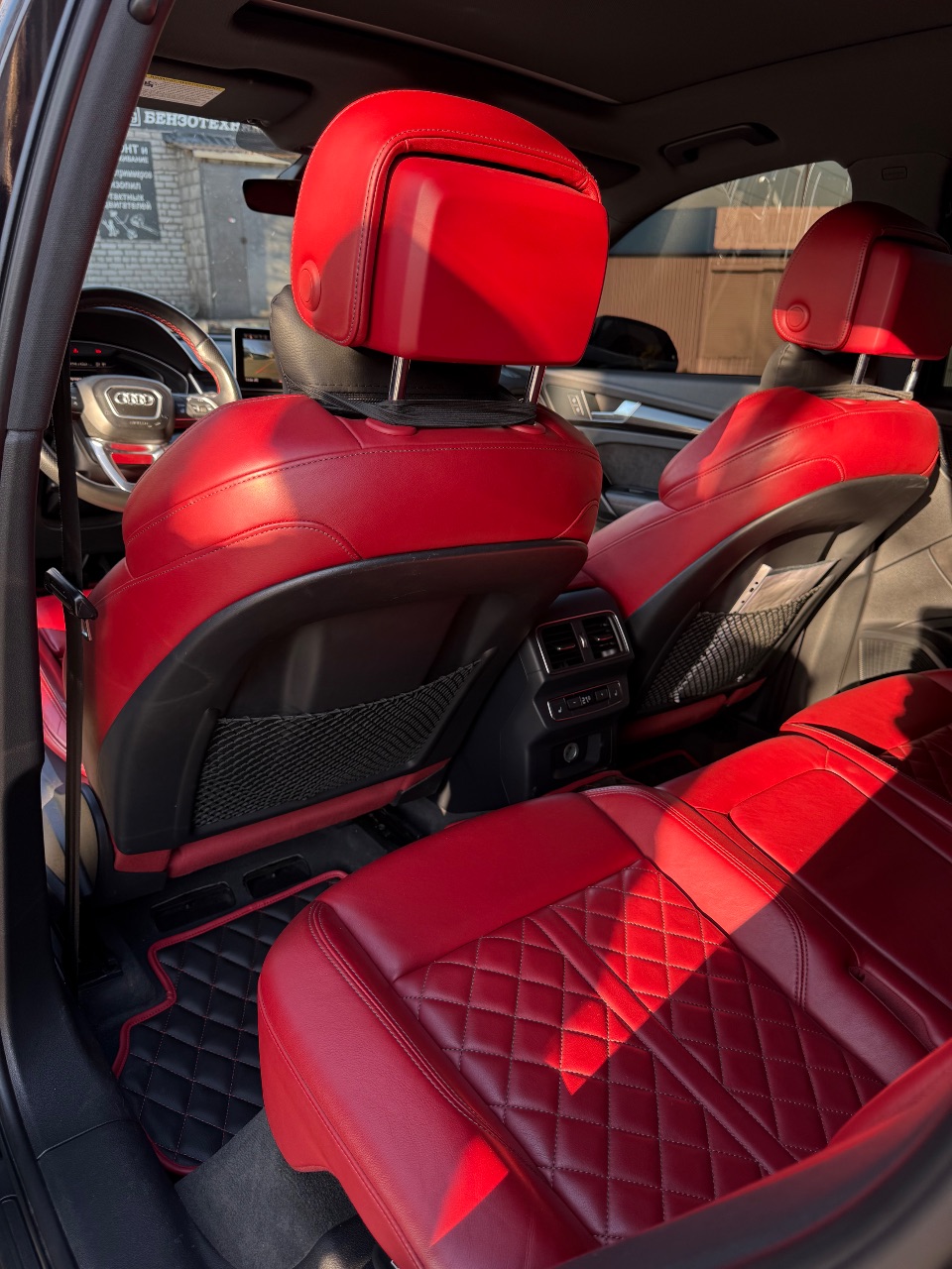 Audi SQ5 - фото 22