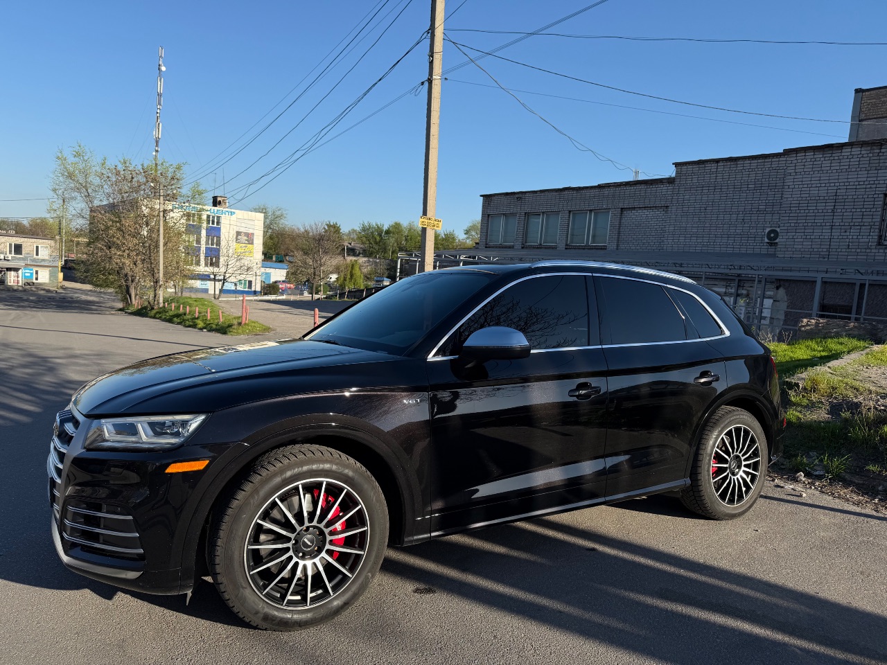 Audi SQ5 - фото 12