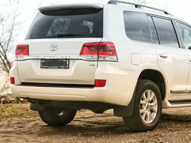 Toyota Land Cruiser - зображення 1