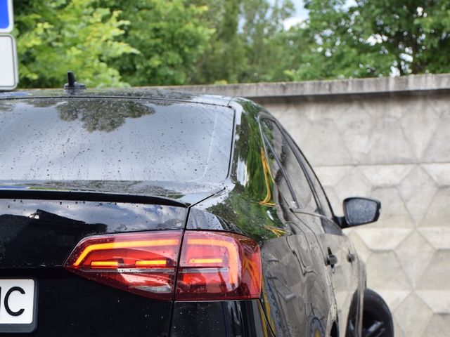 Volkswagen Jetta - зображення 2