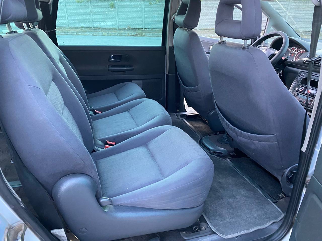 SEAT Alhambra - фото 11